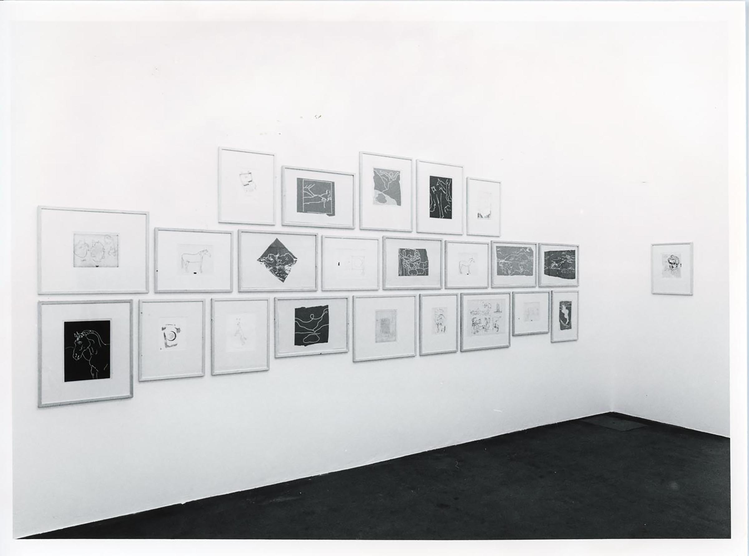 u0022Standing Sculptureu0022, installation view